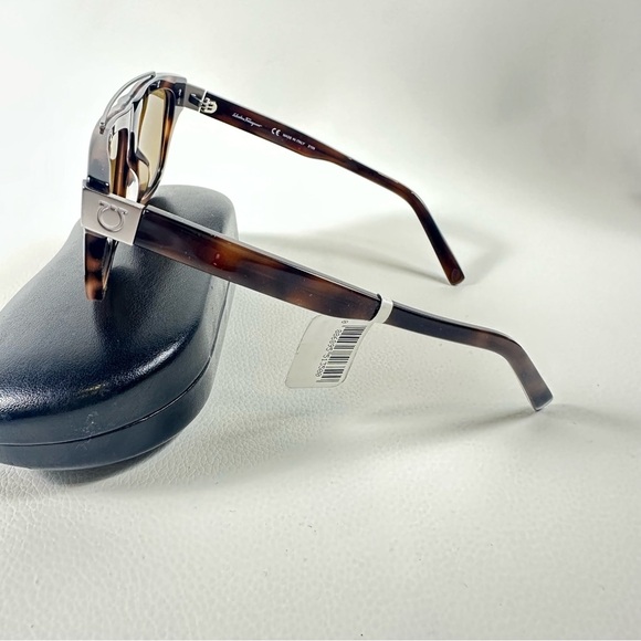 NWT Men’s Ferragamo Tortoise Sunglasses with Yellow Lenses - Picture 7 of 11